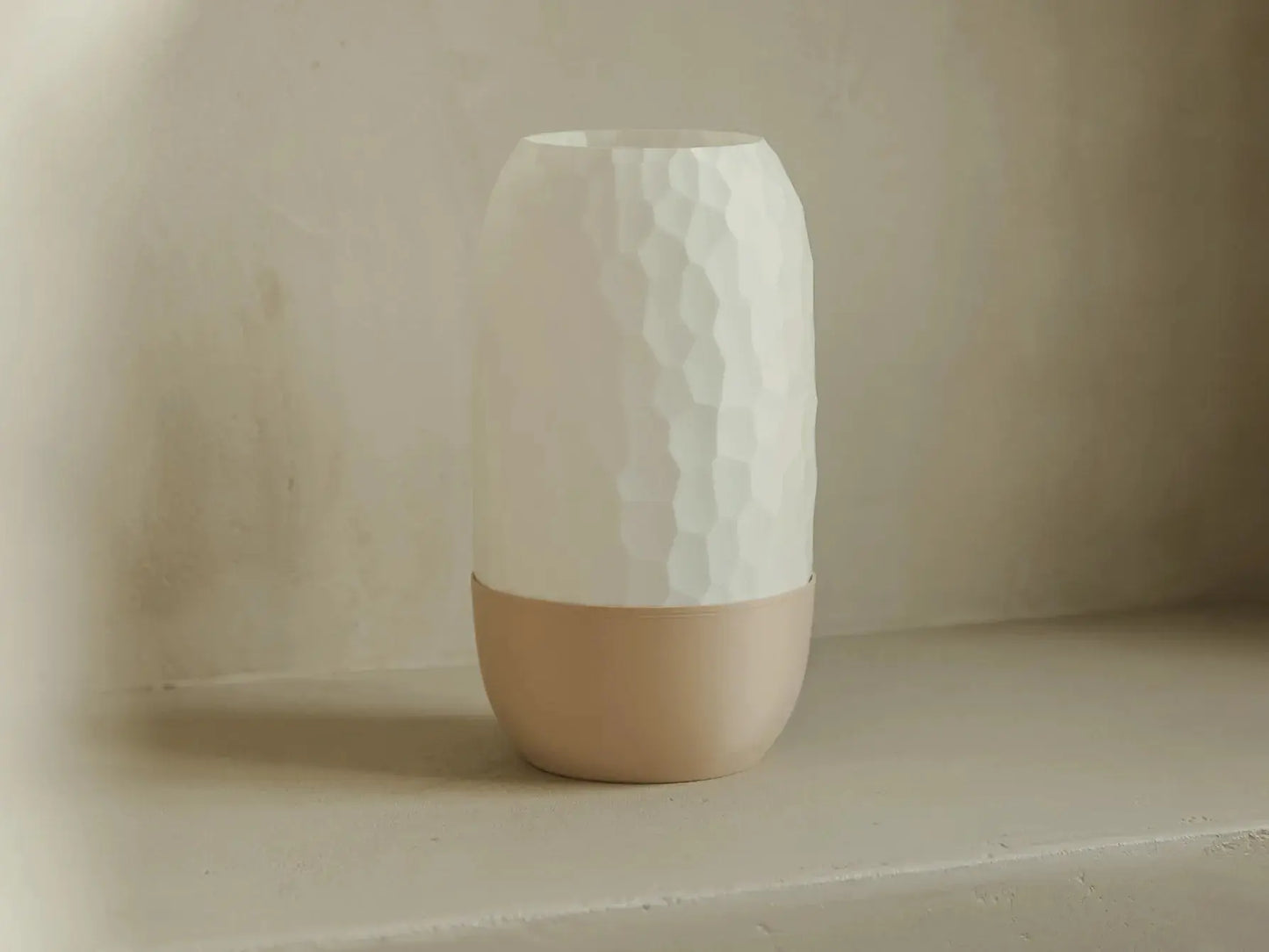 BIONIC: Home Decor Lampada da Tavolo con Superficie Organica Janberry