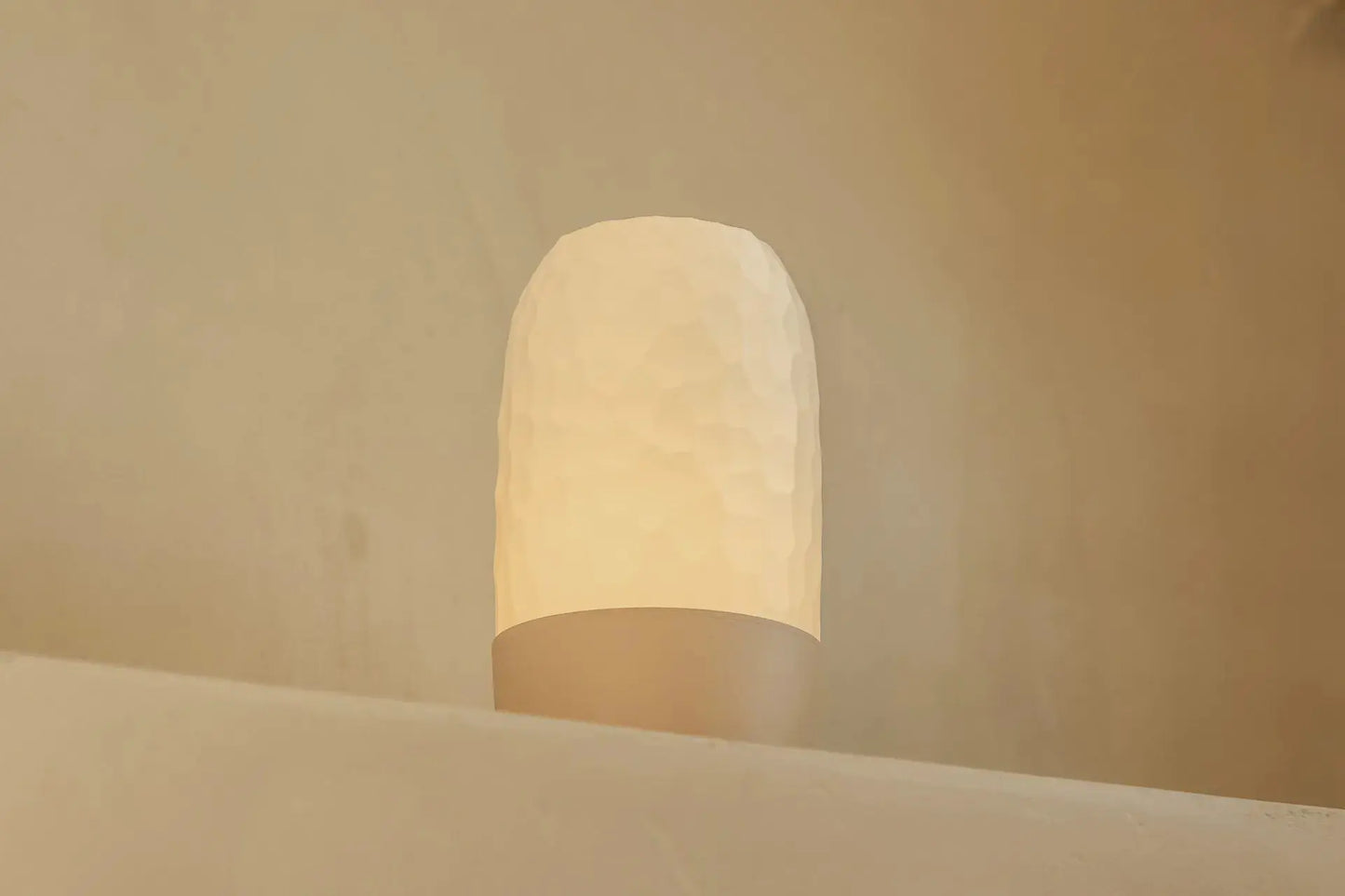 BIONIC: Home Decor Lampada da Tavolo con Superficie Organica Janberry