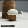 Scatto reale di produzione nel laboratorio DEKO: Porcino stampato in 3D con finitura opaca.