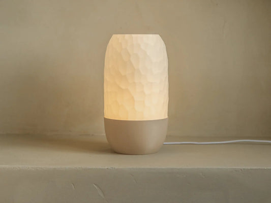 BIONIC: Home Decor Lampada da Tavolo con Superficie Organica Janberry