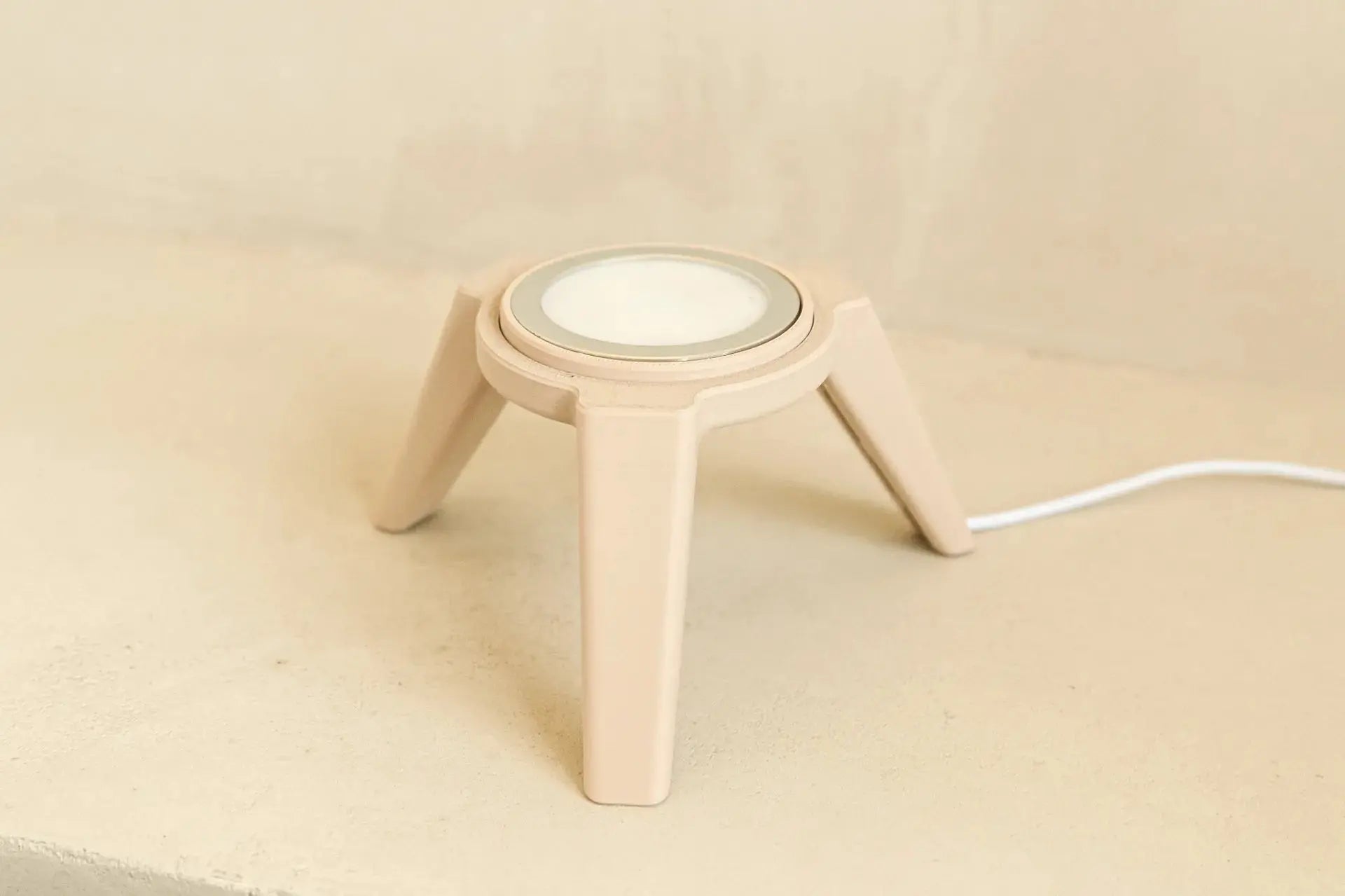 ORBIT: Home Decor Lampada da Tavolo con Paralume Geometrico Janberry