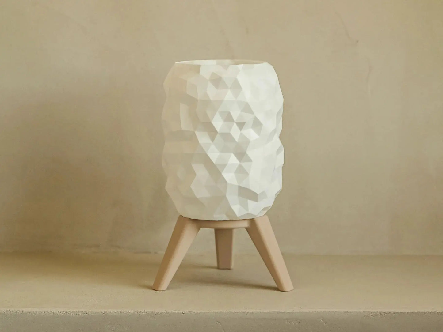 ORBIT: Home Decor Lampada da Tavolo con Paralume Geometrico Janberry