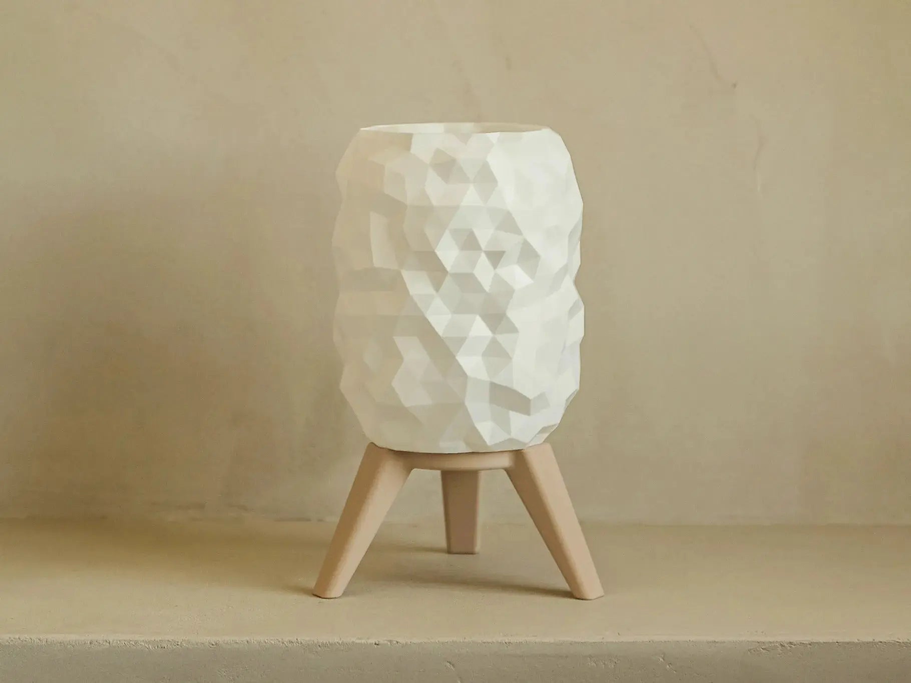 ORBIT: Home Decor Lampada da Tavolo con Paralume Geometrico Janberry