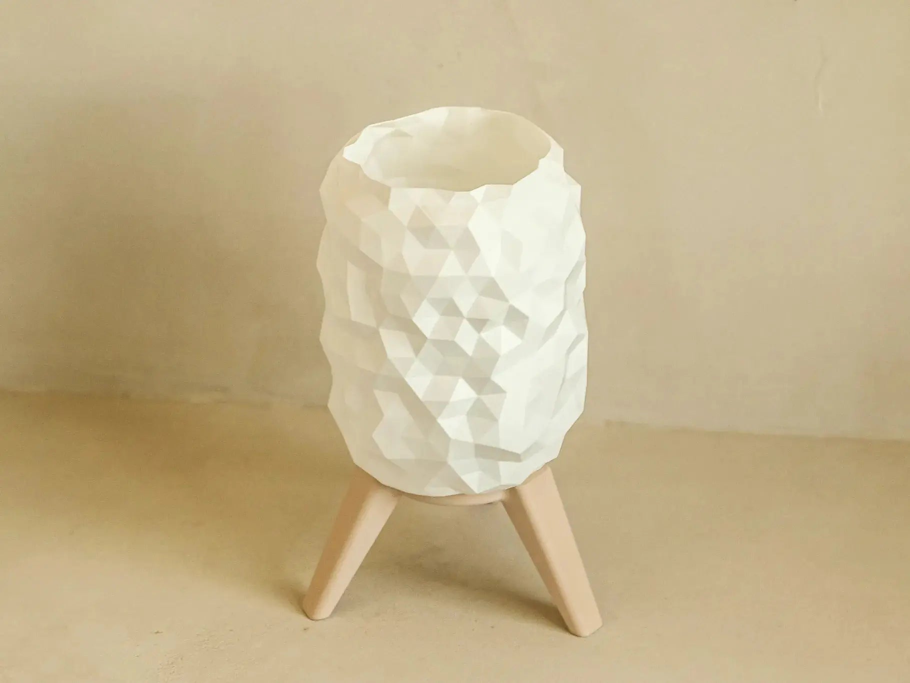 ORBIT: Home Decor Lampada da Tavolo con Paralume Geometrico Janberry